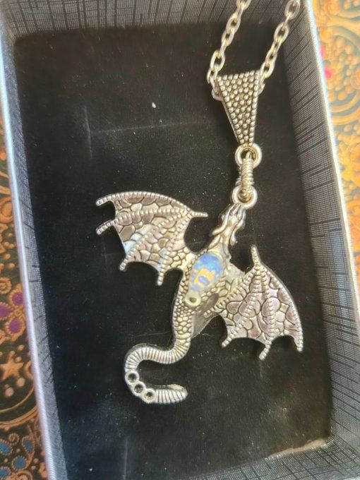 Pendentif  Dragon  & Opale wello -