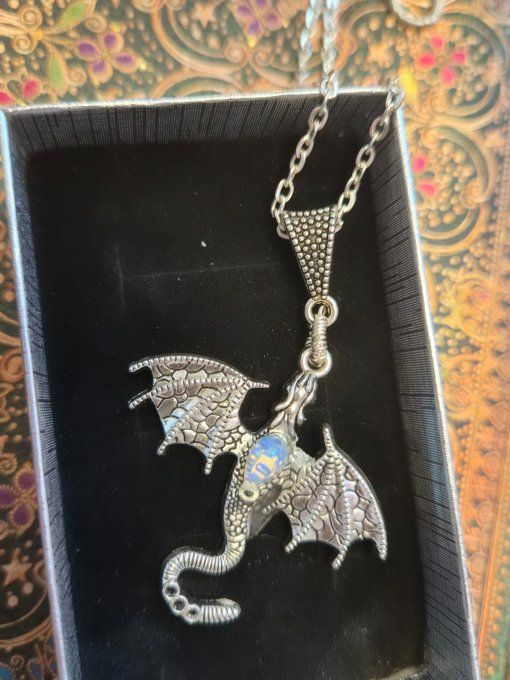 Pendentif  Dragon  & Opale wello -