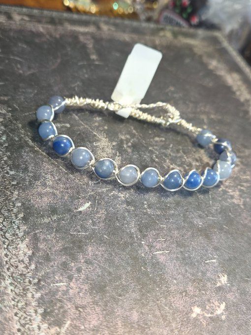 Bracelet Aventurine bleu : calme et expression 