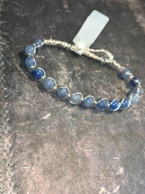 Bracelet Aventurine bleu : calme et expression 