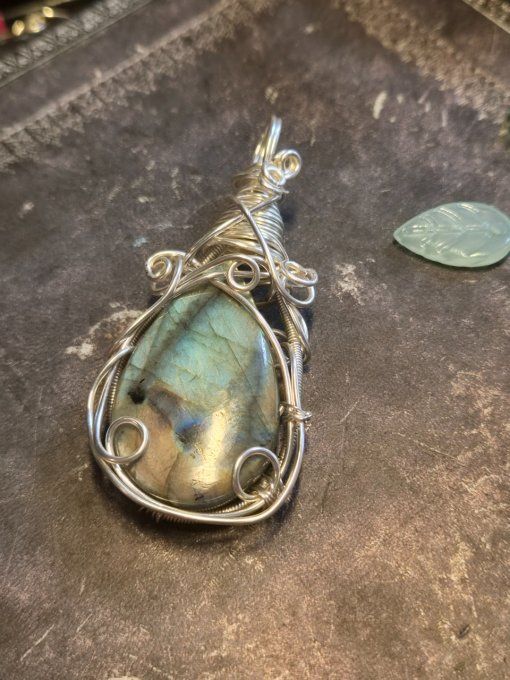Chapeau de sorcière labradorite 
