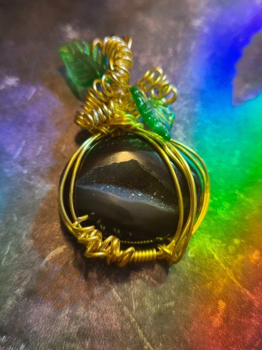 Pendentif Citrouille Onyx  Noire Druzy  .