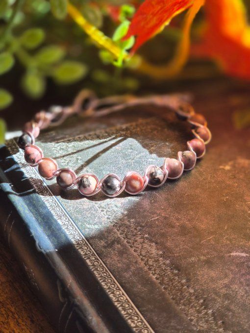 Bracelet Rhodonite – Apaise Le Cœur Et Répare L’Âme
