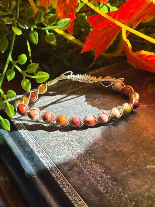 Bracelet Jaspe Mookaite – Joie, Énergie & Protection