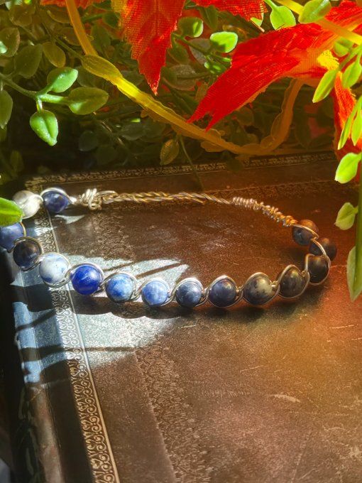 Bracelet En Sodalite – Humilité, Courage Et Communication