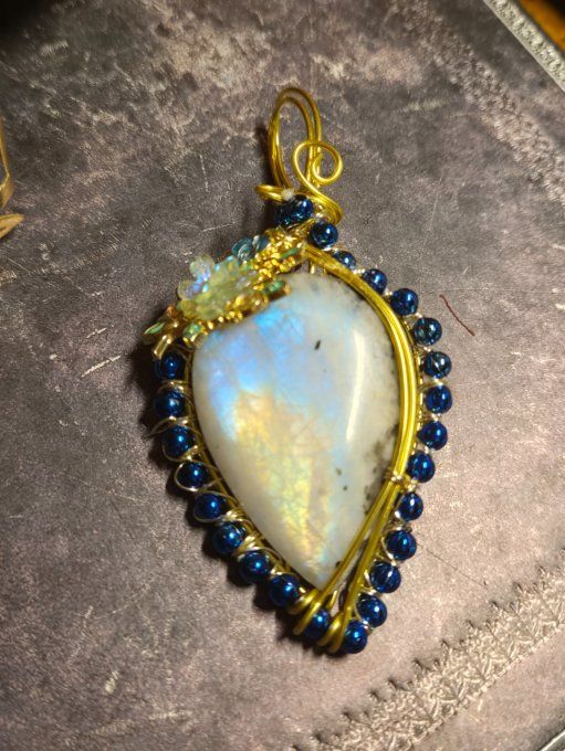 Pendentif camé Péristérite -pierre de lune -Protection,mémoire,confiance 