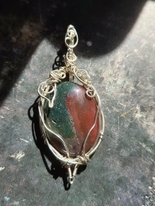 Pendentif Jaspe sang de dragon✨