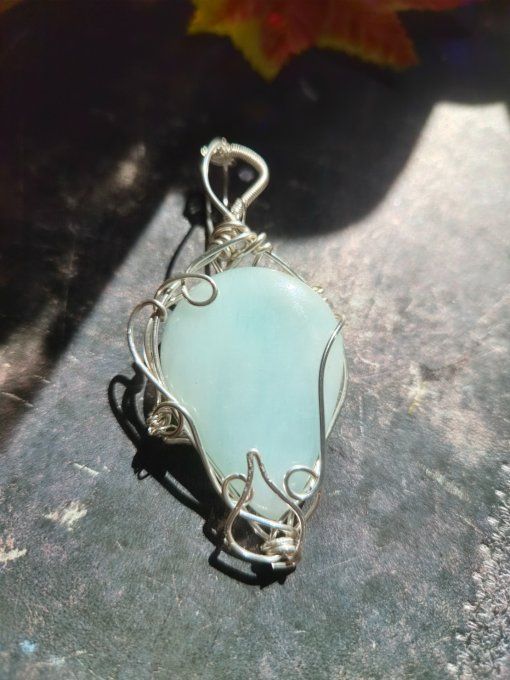 Pendentif Calcite Verte , pierre d’équilibre & renouveau.
