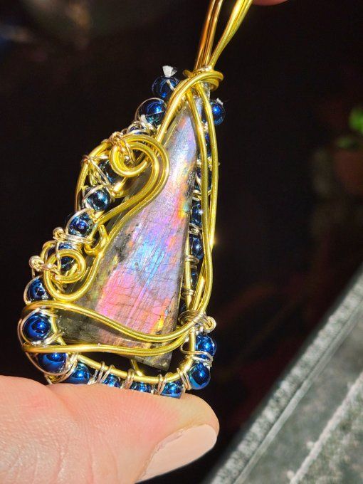Pendentif  Camé labradorite violette spectrolite -