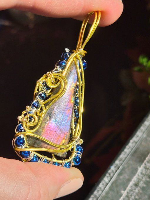 Pendentif  Camé labradorite violette spectrolite -