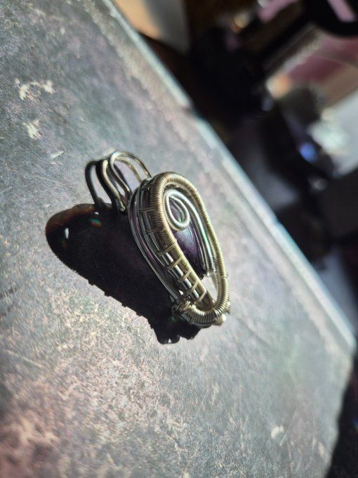 Broche améthyste etoilé - serenité & créativité. 