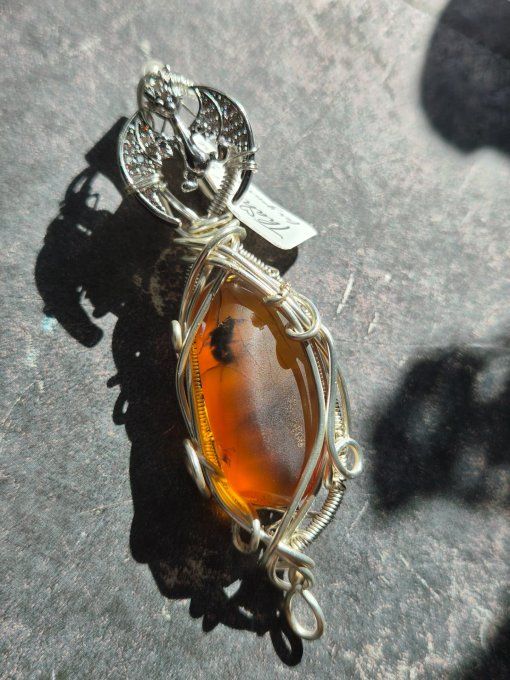 Pendentif Ambre Bleu ✨amulette joie et clarté
