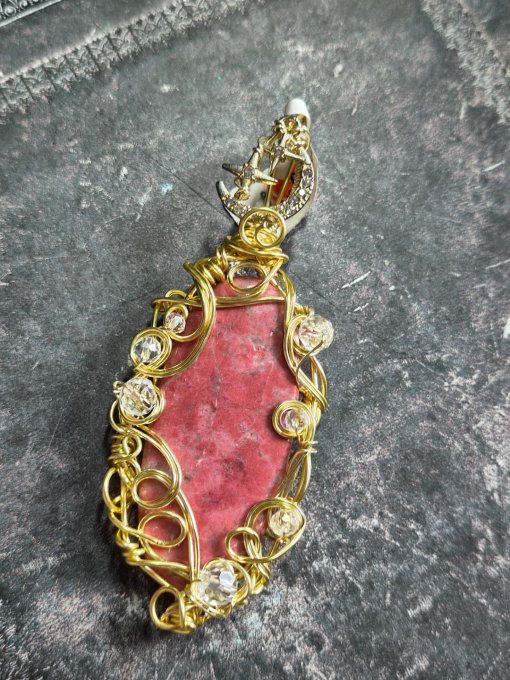 Amulette Or Thulite- zoïsite rose ✨Lune D’or