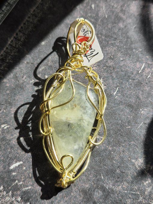 Pendentif Phrénite or – Apaisement, Protection & Sérénité 