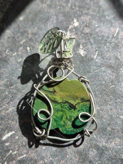 Pendentif pomme Jaspe verte