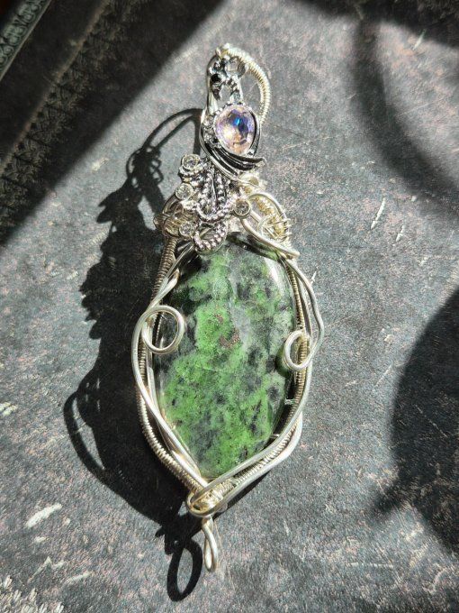 Pendentif Diopside chrome✨ Amulette  
