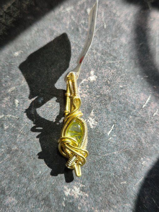  Amulette Or Cœur Cuivre En Péridot (Olivine) – Protection, Sérénité & Bien-Être  