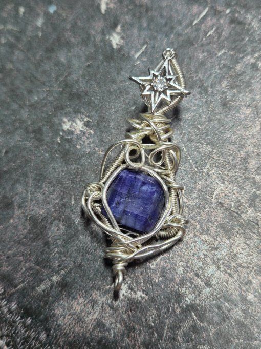 Pendentif Saphir du Cachemire✨