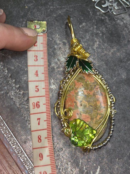 Pendentif En Unakite – Énergie, Harmonie & Sérénité  