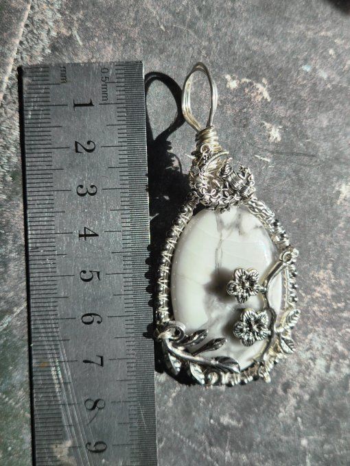Camé Howlite – Calme Et Clarté Mentale ,collier pierre naturelle