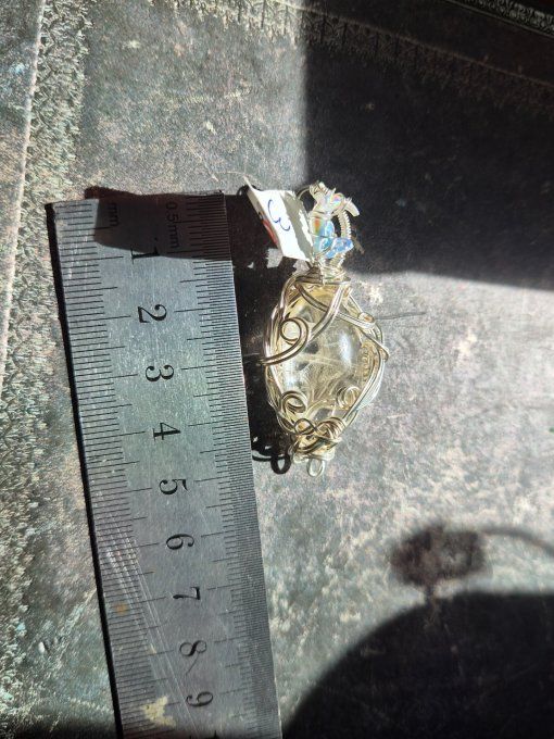 Amulette Cristal de roche -Énergie, Clarté et Harmonie