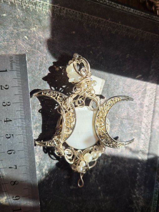 Pendentif Nacre Blanche - triple lune