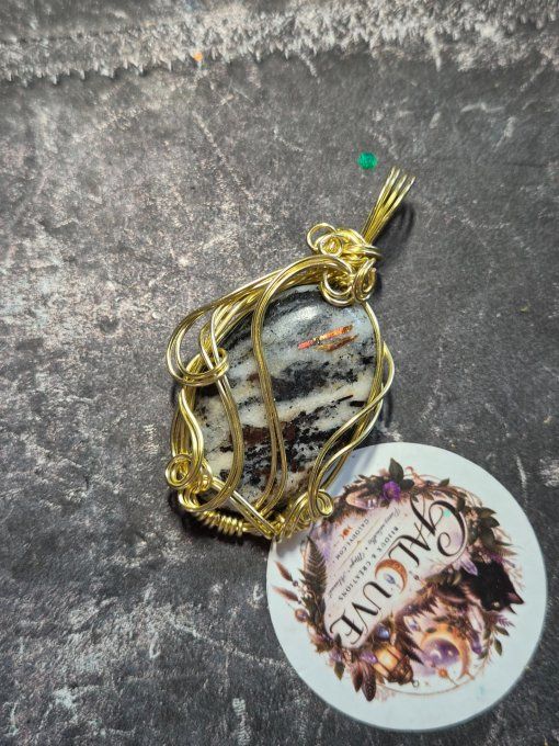 Pendentif amulette en Astrophyllite- Pierre de Libération Émotionnelle & Équilibre Spirituel
