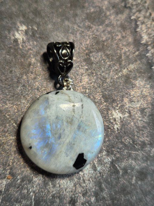 Pendentif Péristérite -pierre de lune : protection et concentration .