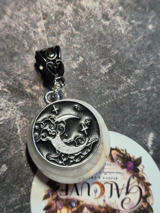 Pendentif Manganocalcite : amour de soi et indépendance  - Copie