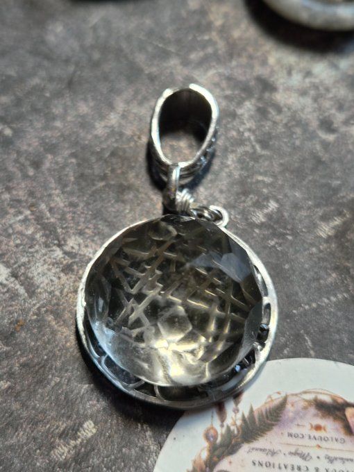 Amulette Cristal de roche astro-Énergies, Clarté et Harmonie  