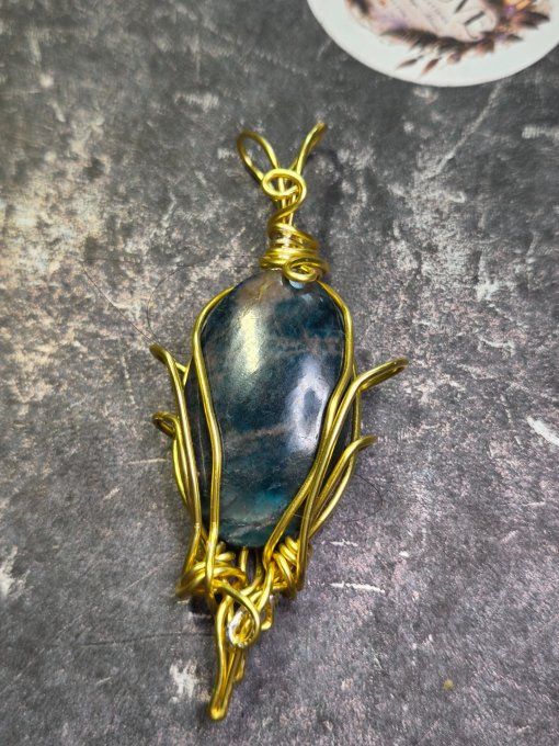 Vaelion – Pendentif en Apatite Bleu-Vert | Galouve