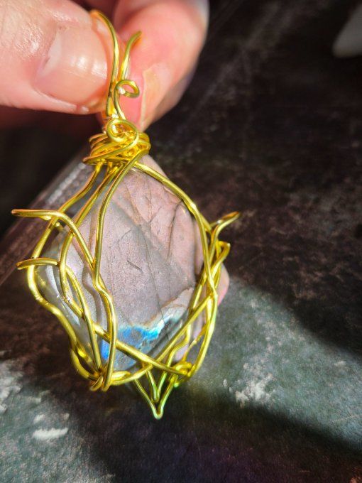 Pendentif Labradorite Violette Aelthir | Galouve