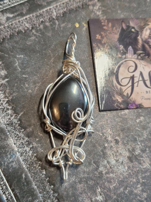 Pendentif  Belier Hématite : energie & force Vitale
