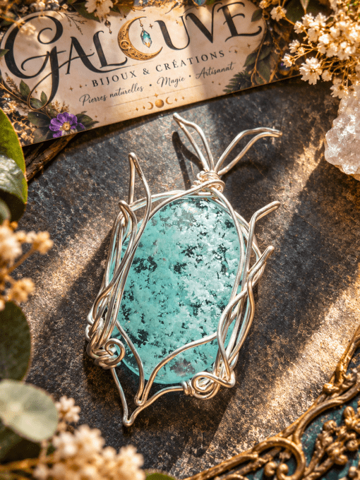 Vaeloria — Amulette Quartz Blanc & Hémimorphite