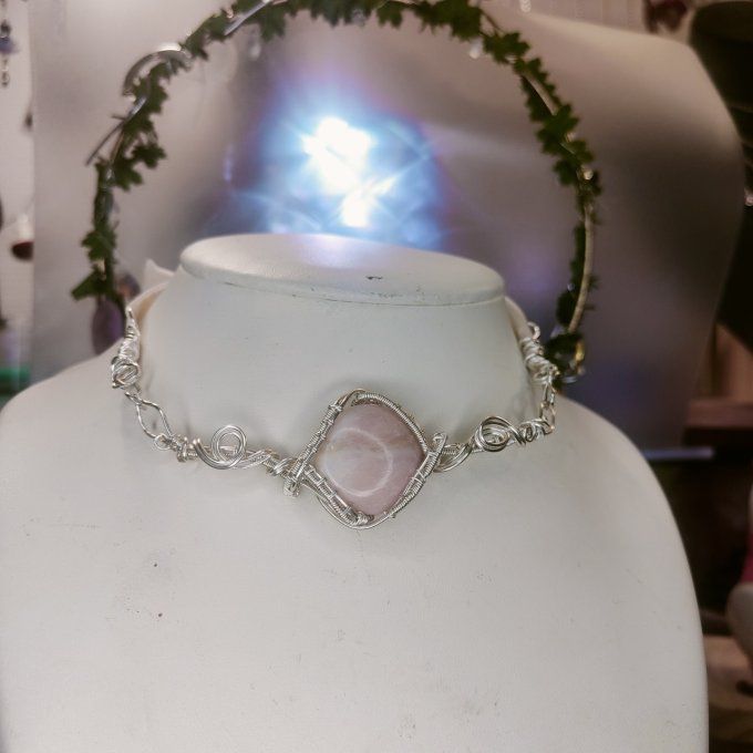 Collier Charms Opale Rose : pierre de douceur du coeur