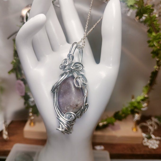 Lepidolite 