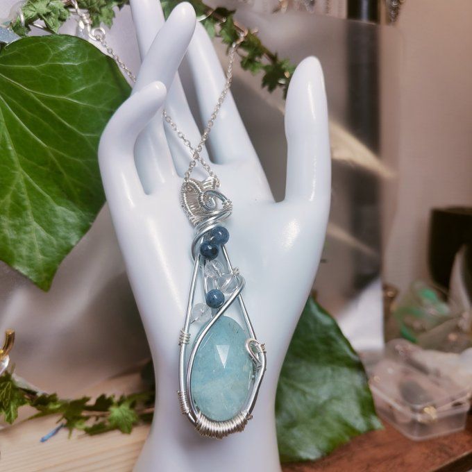 amulette nevrose egocentrique S’ouvrir et S’apaiser