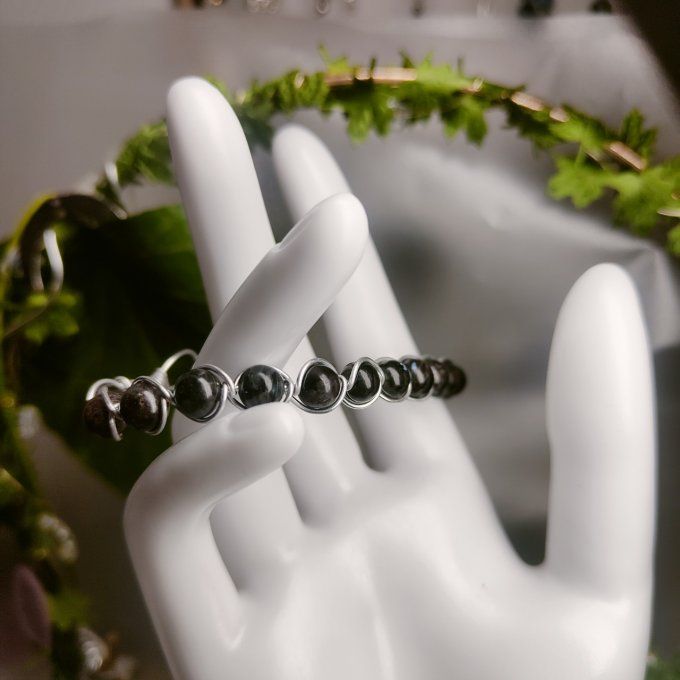 Bracelet astrophyllite 6 mm - la pierre des etoiles