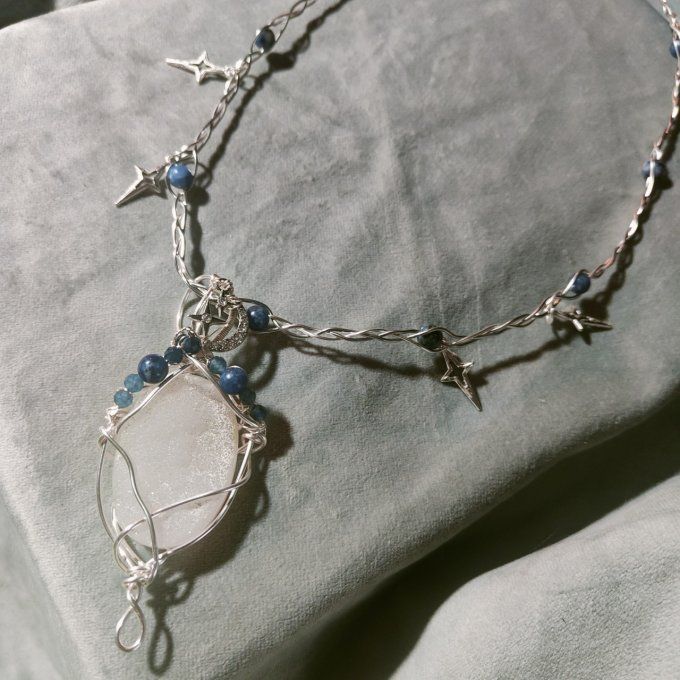 Collier sailor don et capacités ✨réserver a Luna 