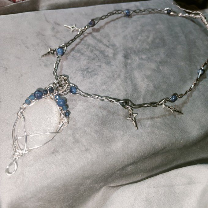 Collier sailor don et capacités ✨réserver a Luna 