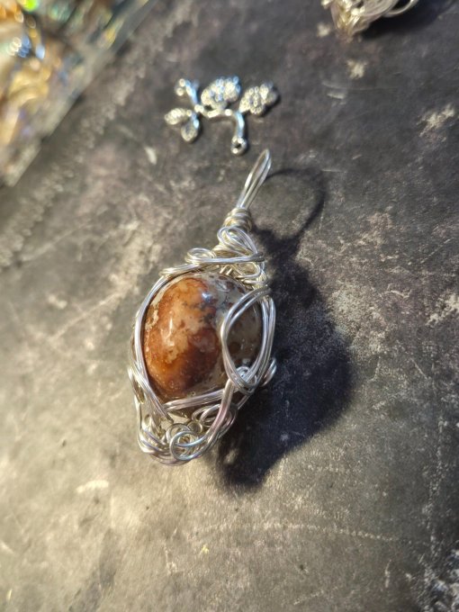 Pendentif Jaspe léopard - orbiculaire -pomme poison  