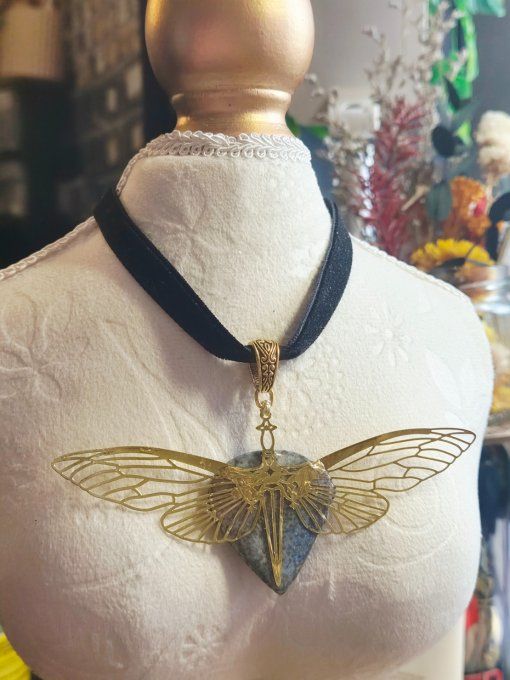 Collier Isis -Lapis Lazuli-Pierre de verité 
