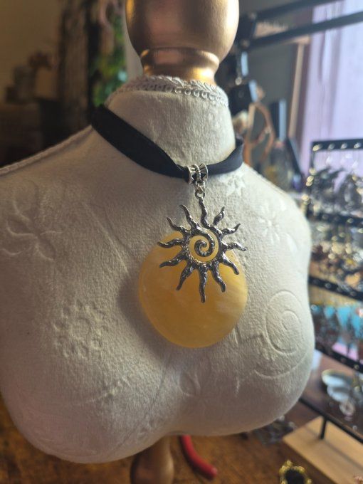 Pendentif Calcite jaune -Pierre de joie solaire