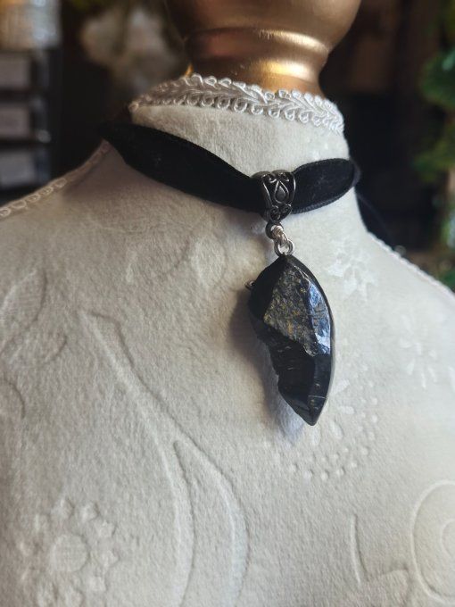 Amulette Goethite botryoïdale - ancrage puissant 