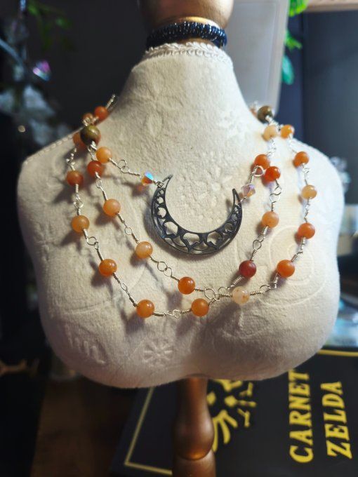 Rivières de perles :collier , bracelet .
