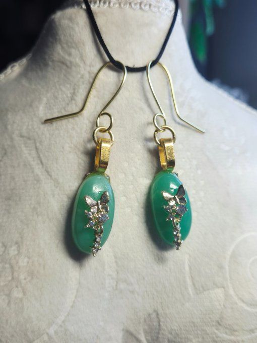 Boucle d’oreille chrysoprase : deuil , pardon , amour 