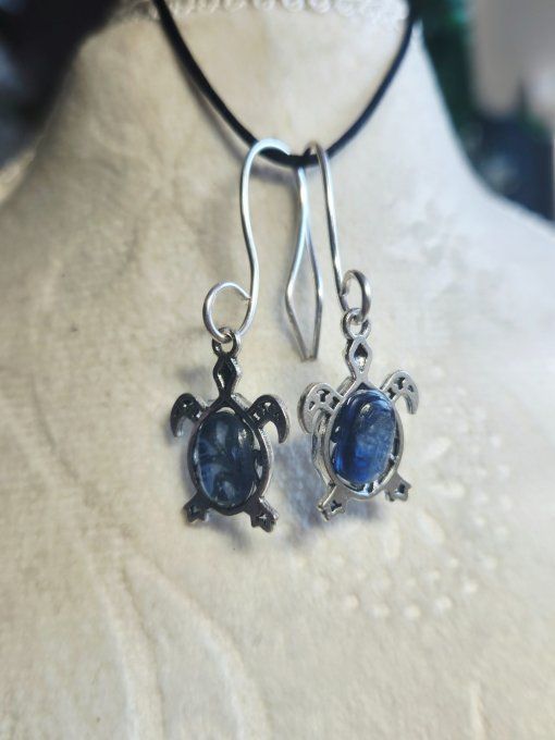 Boucle d’oreille Cyanite -purification et paix 