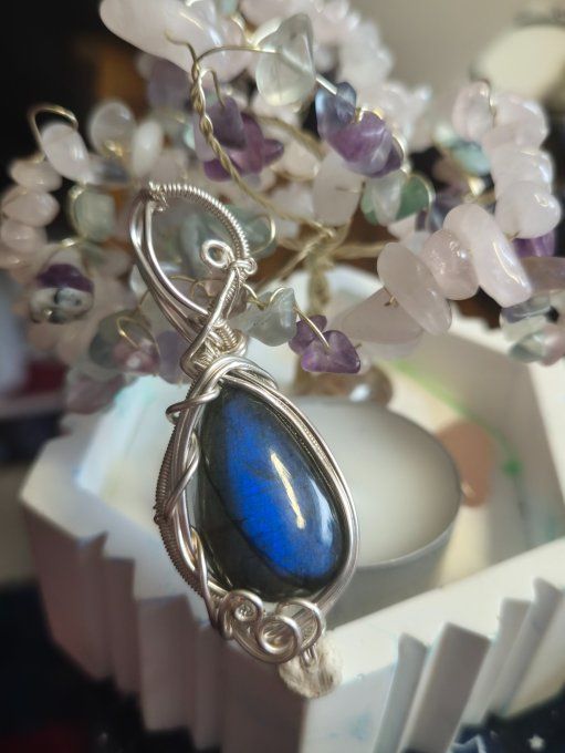 Pendentif argent Labradorite Bleue – Bijou De Protection Et D’Intuition -petite