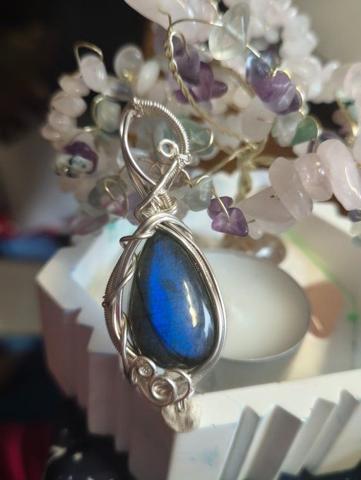 Pendentif argent Labradorite Bleue – Bijou De Protection Et D’Intuition -petite