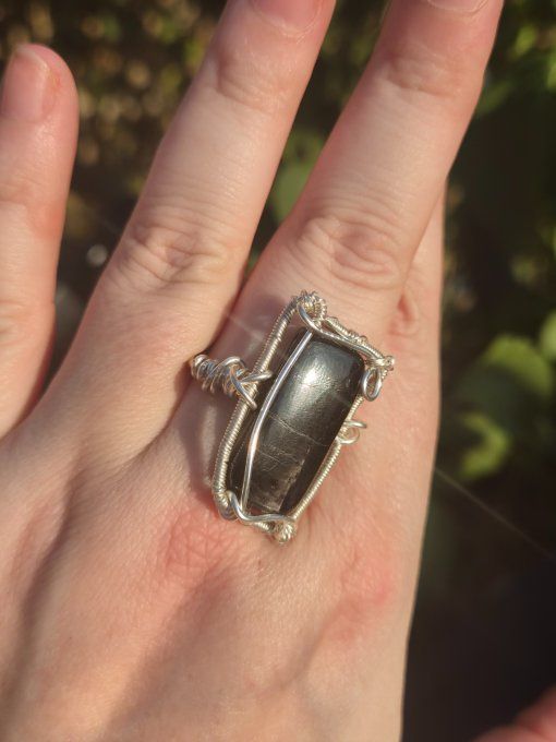 Bague chevalière hypersthène 
